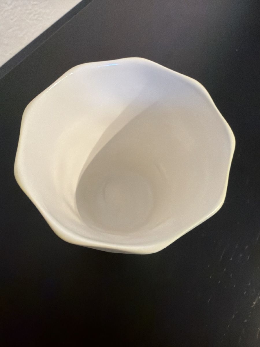 Tazze: Becher mit geometrischem Muster hellgelb  – Usato da Widnau venduto da kustercarmen 2