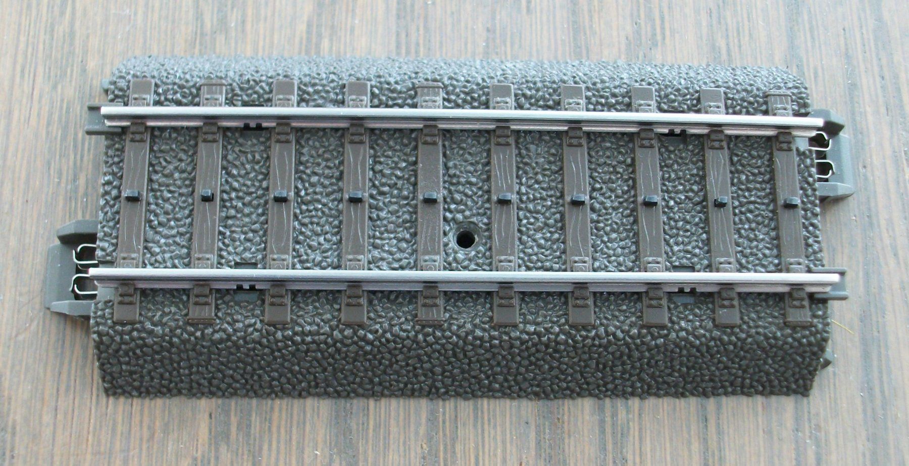 Märklin Modellini di ferrovie: C-Gleise 24077, ab 1 Stück – Usato da St. Moritz venduto da Manu7500