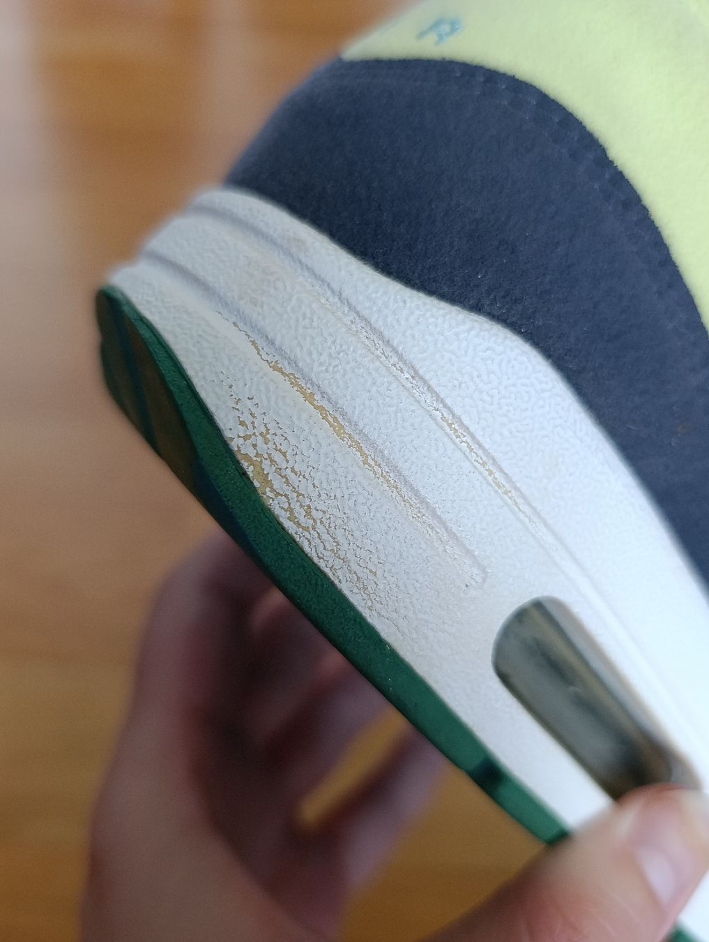Nike Herrenschuhe: Nike Air Max 1 Grösse 42,5 – Gebraucht aus Baar von L.isa28 8