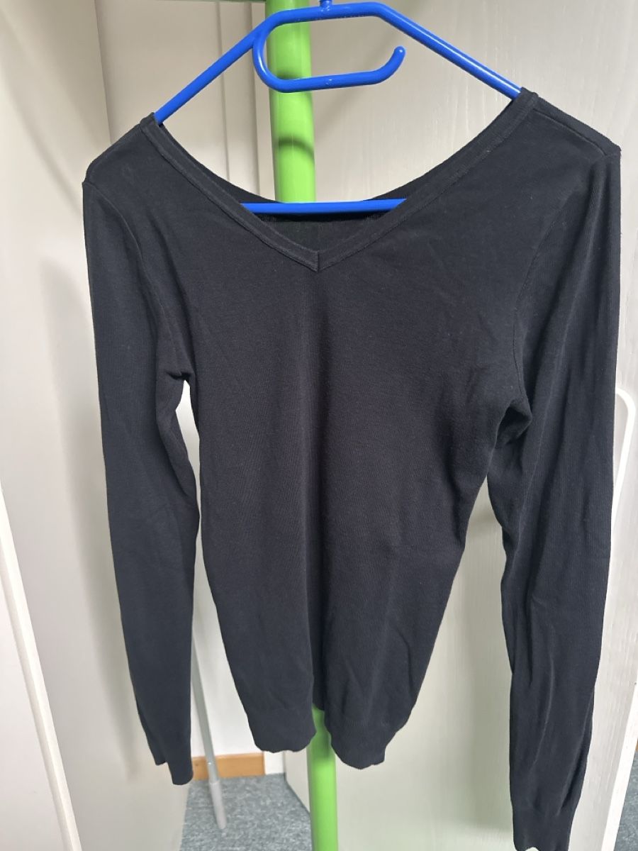 Benetton Maglioni & Felpe: Damen Pullover schwarz Gr L – Usato da Baltschieder venduto da YmroBe