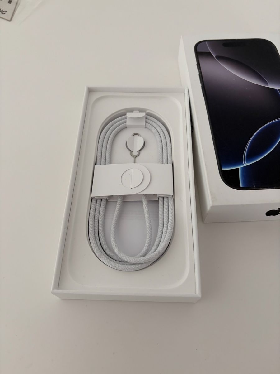 Apple Portables: Iphone 16 Pro 128 gb – D'occasion à Lütisburg par kur_d7q7 3