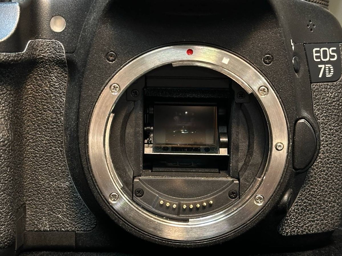 Canon Fotocamera: Canon EOS 7D Spiegelreflexkamera DFEKT  – Difettoso da Wädenswil venduto da HobbyZimmer 1