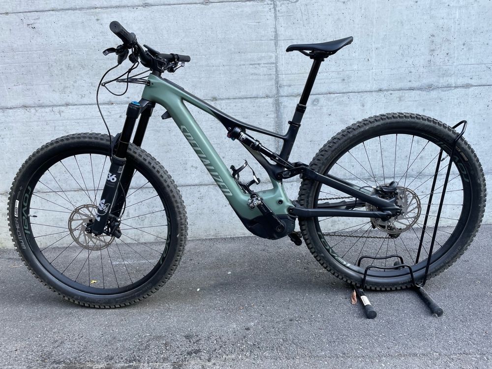 E bike Specialized Turbo Levo Expert Carbon 2020 Kaufen auf