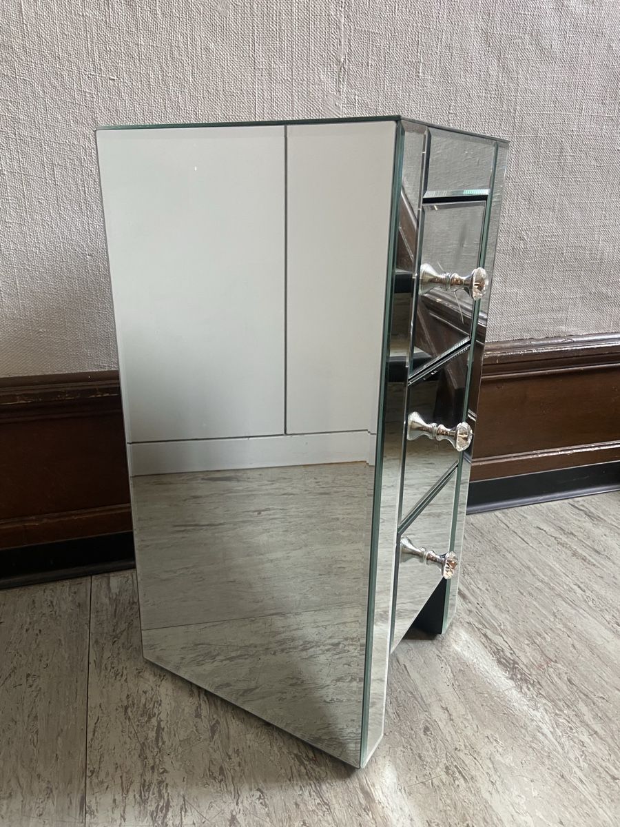 Cassettiere: Spiegelkommode mit 3 Schubladen – Usato da Zürich venduto da Unique2400 3