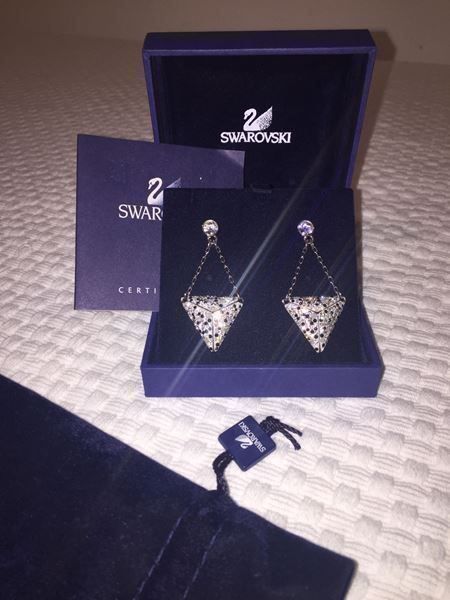 Orecchini pendenti & Orecchini a lobo: Schicke Ohrringe Swarovski – Nuovo e nell'imballaggio originale da Stäfa venduto da Exclusive0 3