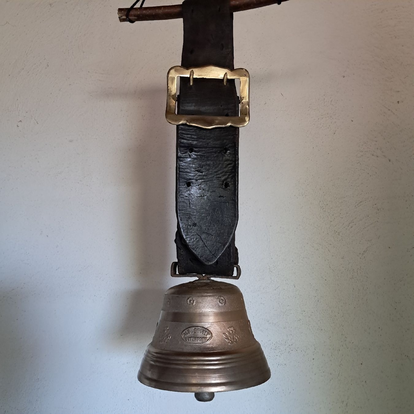 Glocken & Treicheln: ALTE  ALBERT GUSSET GLOCKE  – Gebraucht aus Murten von SHETHOF