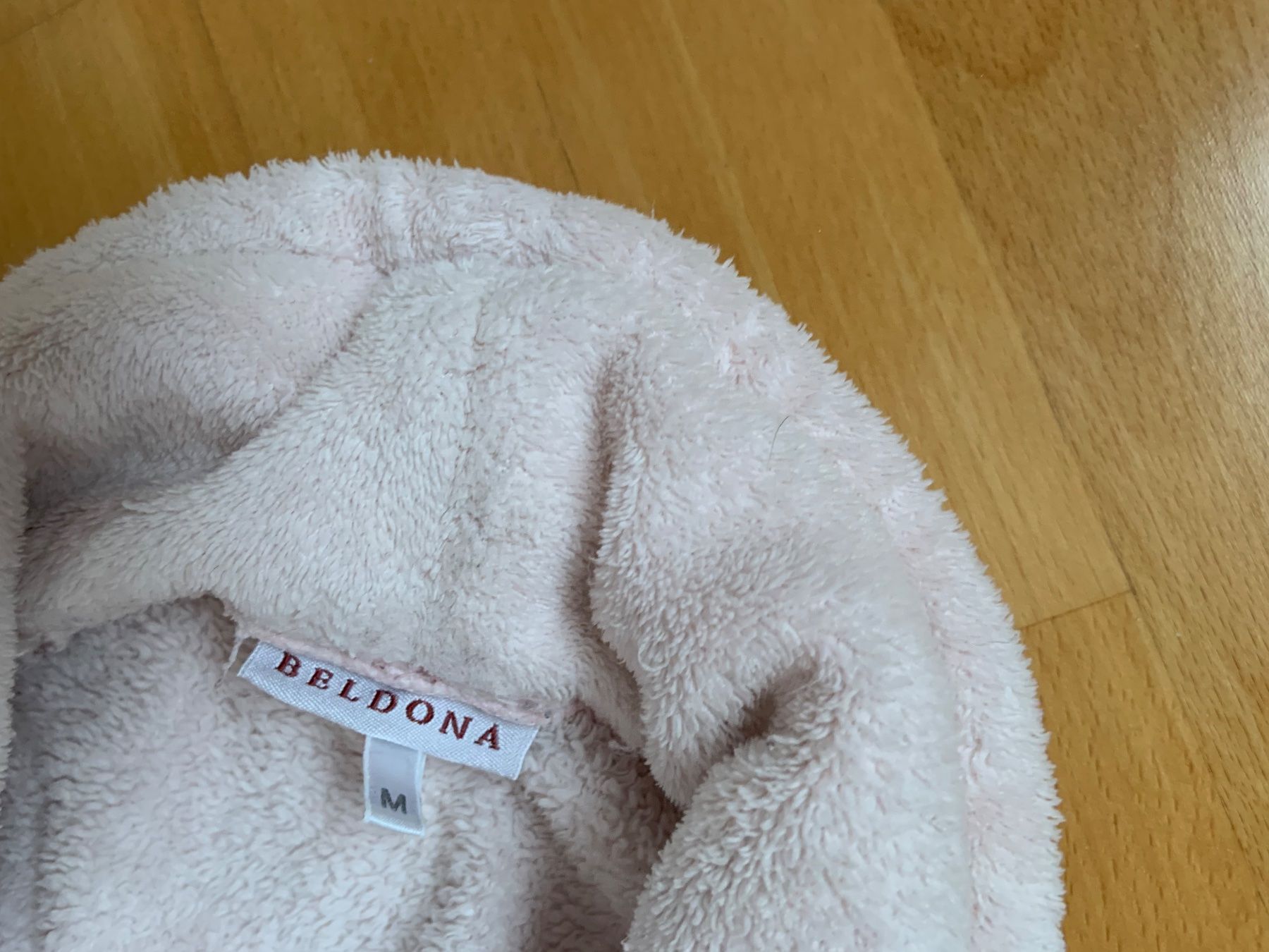Beldona Accappatoi: Robe de chambre chaude – Usato da Ecublens VD venduto da timily 3