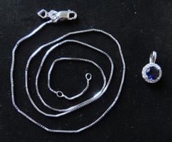 FIRE Silber 925 Halskette und Anhänger synthetischer Saphir