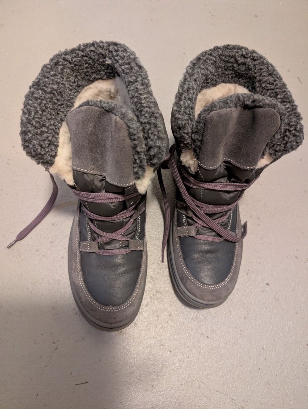 Moon Boot Damenschuhe: Moonboot Stiefel – Gebraucht aus Rudolfstetten von rosali59