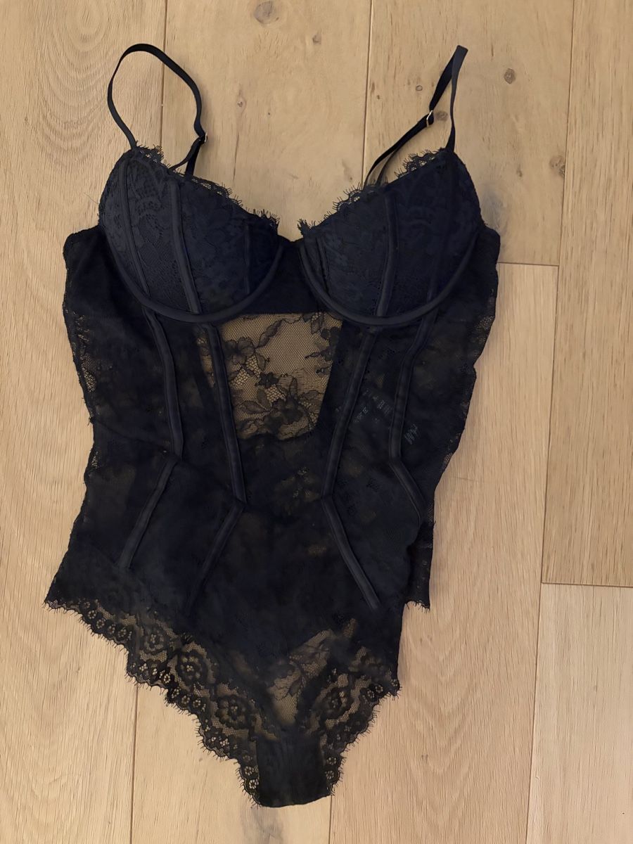 H&M Tops: Body Corset  – Neu (gemäss Beschreibung) aus Zürich von Moremoneymoney