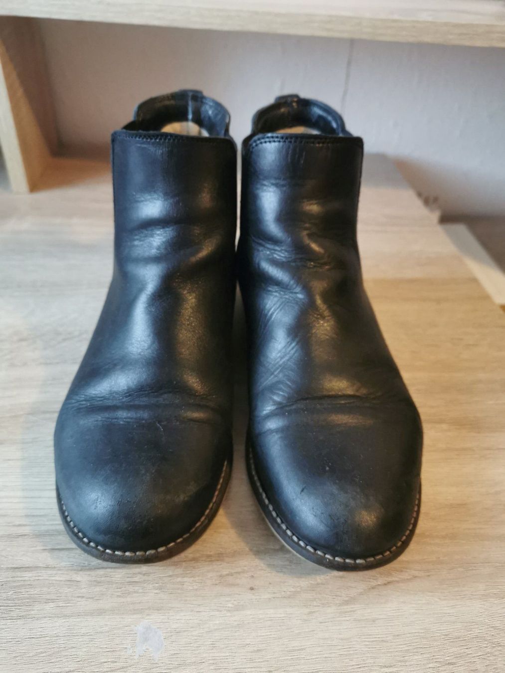 Scarpe da donna: Schwarze Stiefelleten Grösse 36 – Usato da Unterägeri venduto da Fiobi 1