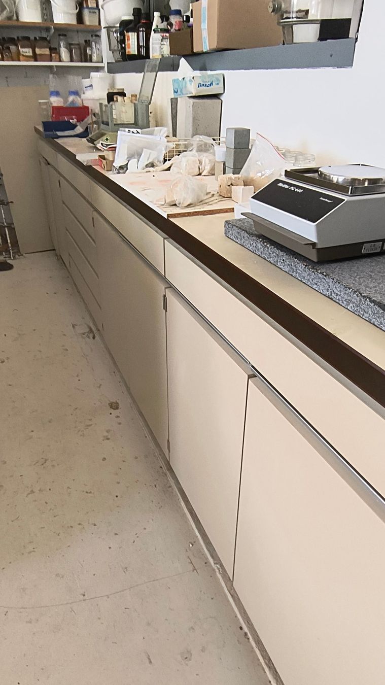 Altro per Ufficio & Commercio: Laboreinrichtungen Baulabor – Usato da Laufen venduto da Rimita 1