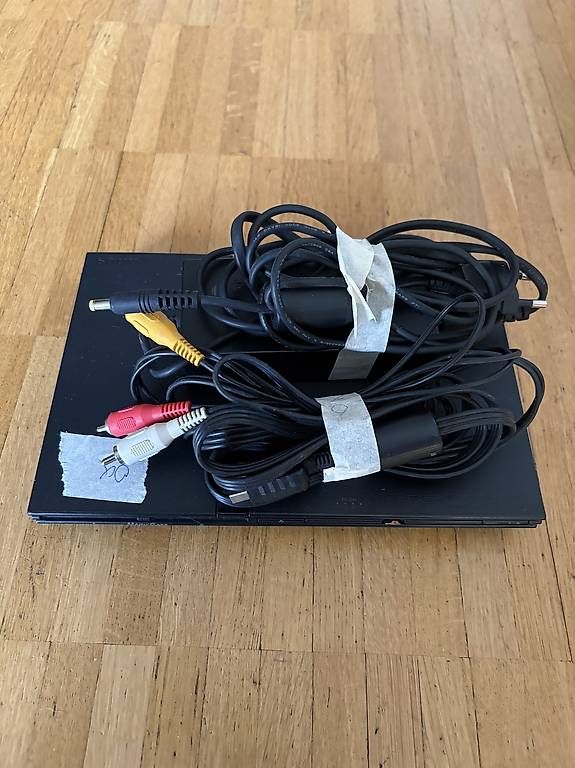 Consoles: VENDO PS2 completa di cavi e Joystick + giochi – D'occasion à Pregassona par gio_9s2l