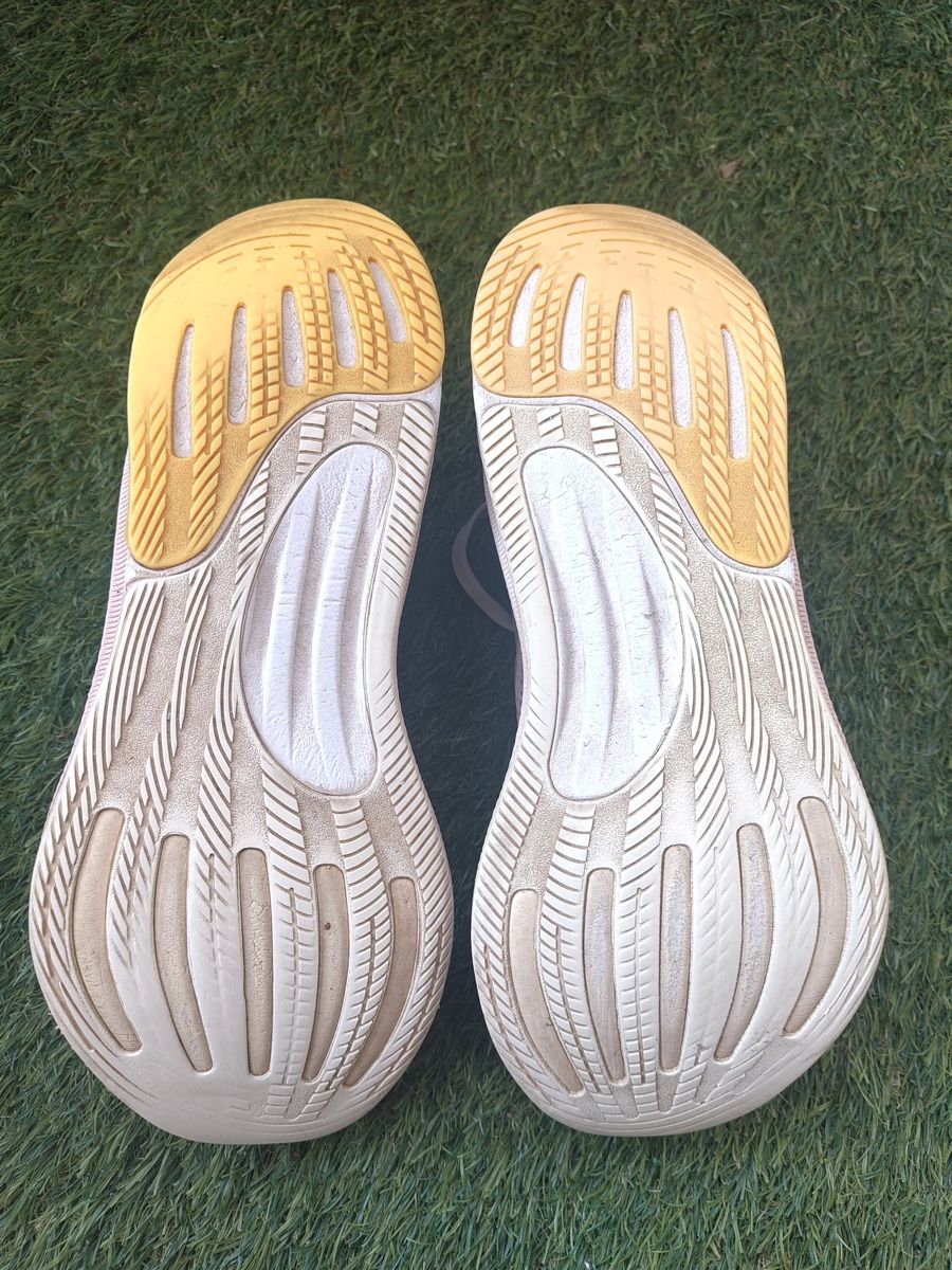 Adidas Scarpe da donna: Adidas Supernova numero 42 bianco e rosa – Usato da Carabbia venduto da ila_2jjj 4