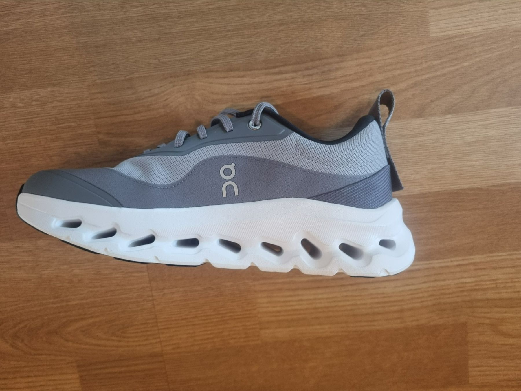 On Herrenschuhe: On Cloudtilt LOEWE 2 Grau Collaboration, Grösse 43 – Neu (gemäss Beschreibung) aus Strengelbach von fadish 4