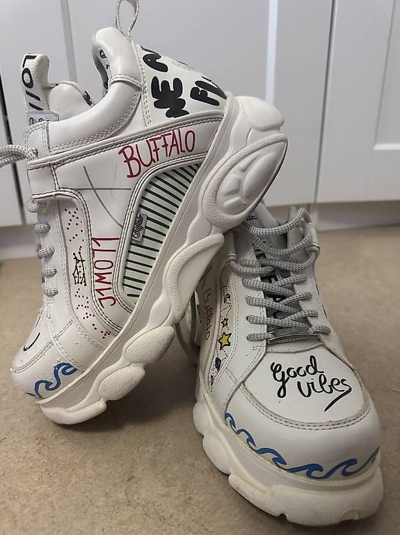Scarpe da donna: Buffalo Boots GR.41 – Usato da Luzern venduto da _.Horizon._ 2