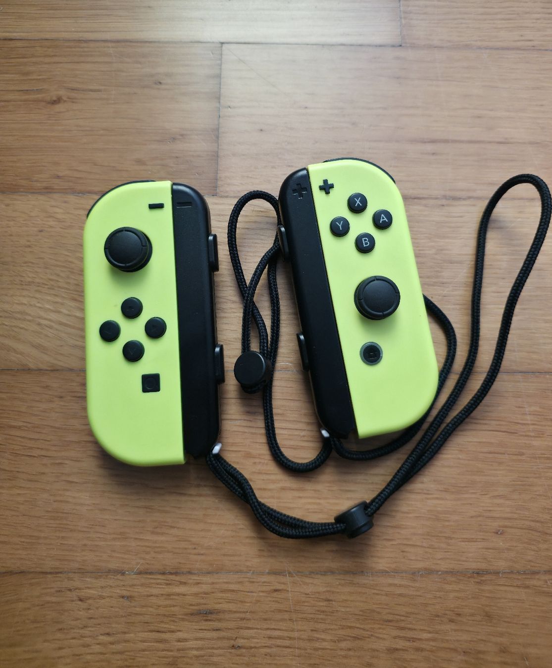 Nintendo Controller: Nintendo Switch Joycons – Usato da Zürich venduto da jabo22