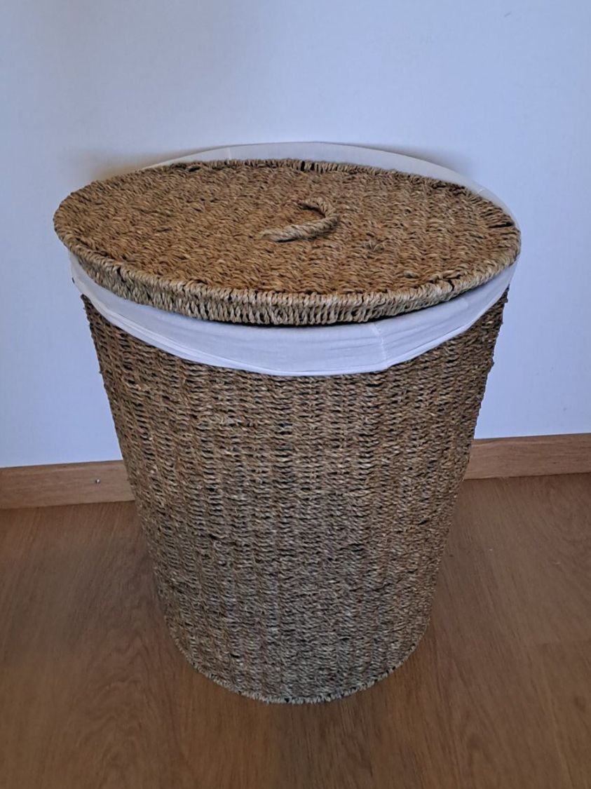 Wäschekörbe: Wäschekorb Weide mit Stoffeinsatz – Gebraucht aus Lenzburg von RocknRoller85