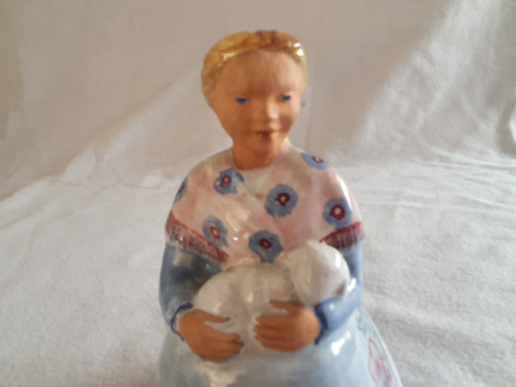 Statuette: Wunderschönes handgefertigtes Mädchen aus Ton / Ton - Figur – Usato da Abtwil AG venduto da MaVo.0710 1
