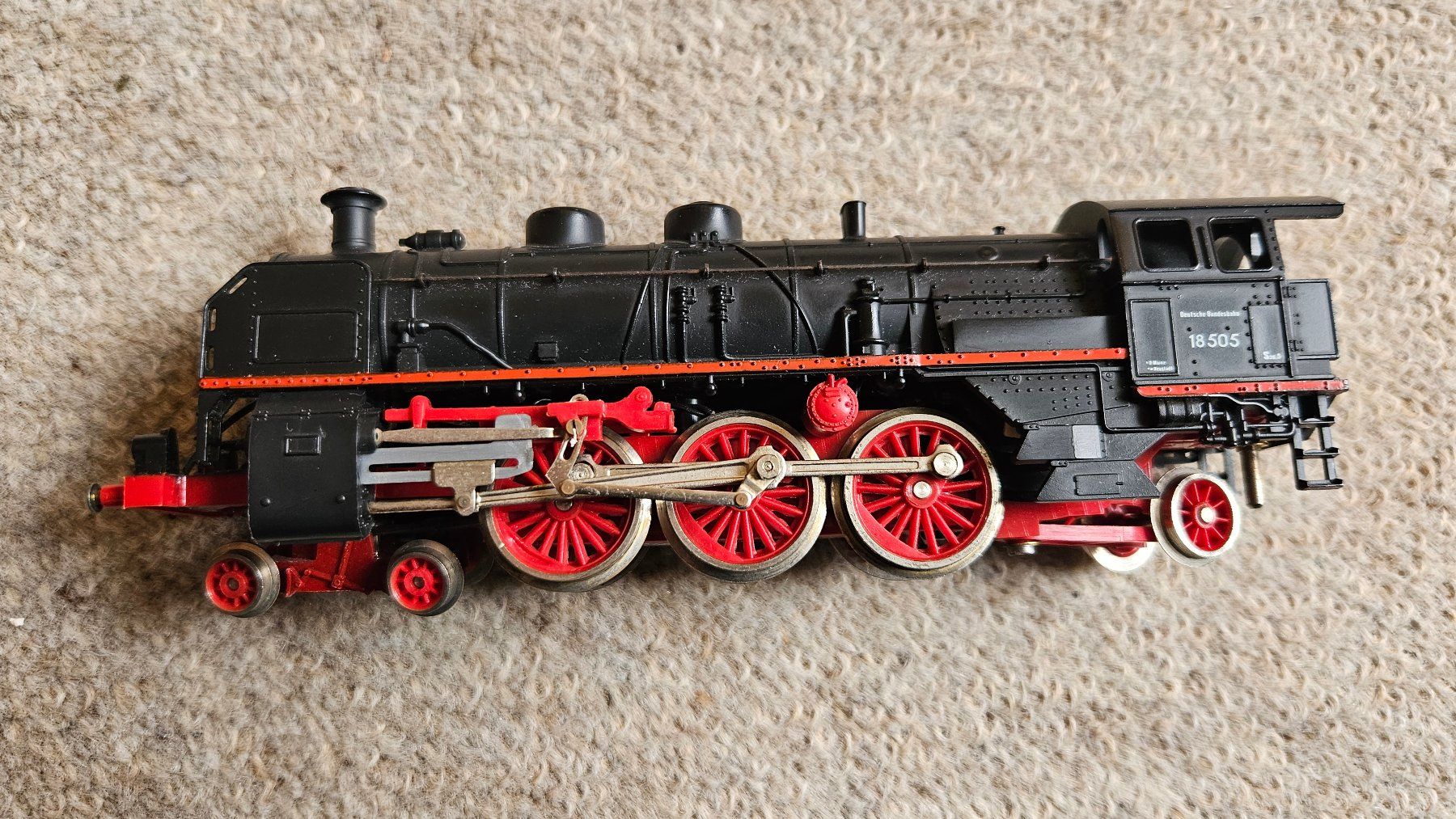 Lima Modellini di ferrovie: Lima H0 203014 BR 18 505 DB schwarz – Difettoso da Oberrüti venduto da hoppel77 1