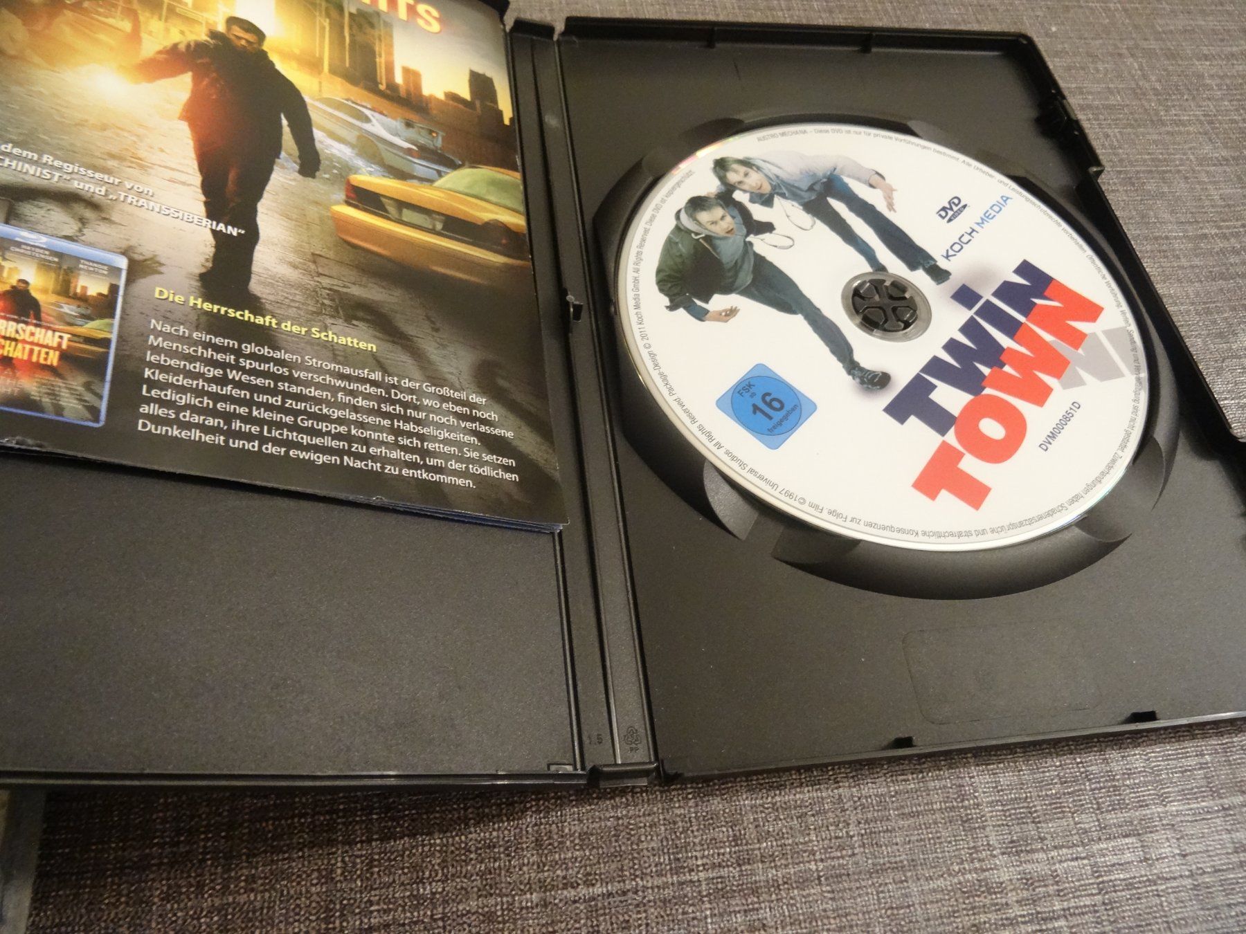 Alle DVDs: Twin Town DVD – Gebraucht aus Olten von Disc-Verkauf 1