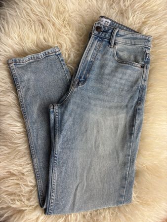Stradivarius High Waist Mom Jeans, Size 38