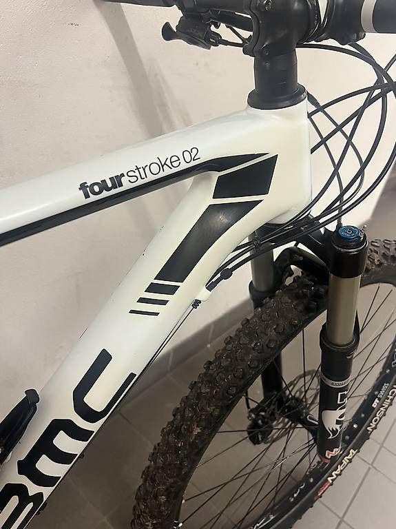 BMC Biciclette: VTT BMC FourStroke02 en Carbone, Taille L – Usato da Versoix venduto da sad_2cl8 7