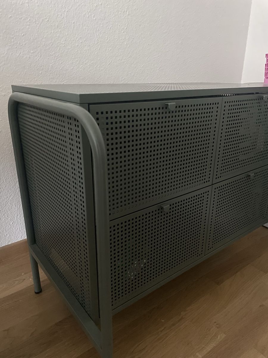 Cassettiere: IKEA NIKKEBY Kommode mit 4 Schubladen/Commode à 4 tiroirs – Nuovo (secondo la descrizione) da Biel/Bienne venduto da yas_mwa 2