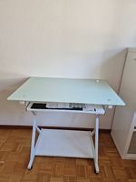 bureau en verre opaque