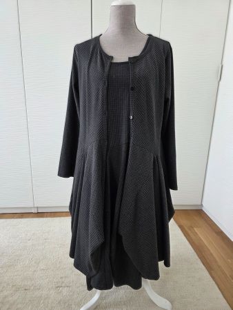 Robe et gilet KoKomarina, noir et gris, T. L