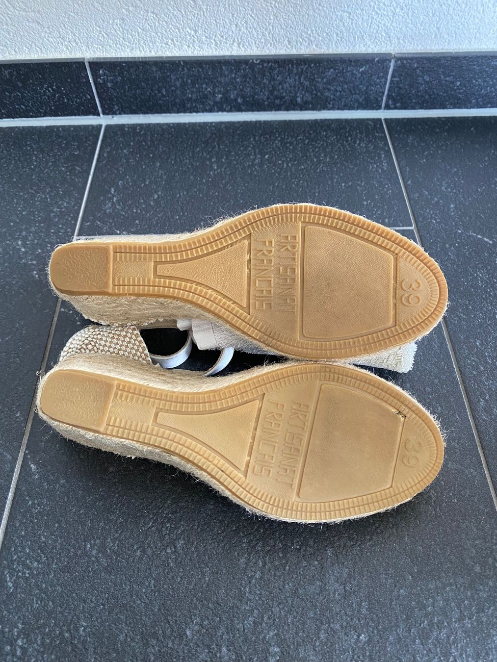 Scarpe da donna: Keilsandalen – Usato da Lützelflüh-Goldb venduto da flu_q9tg 5