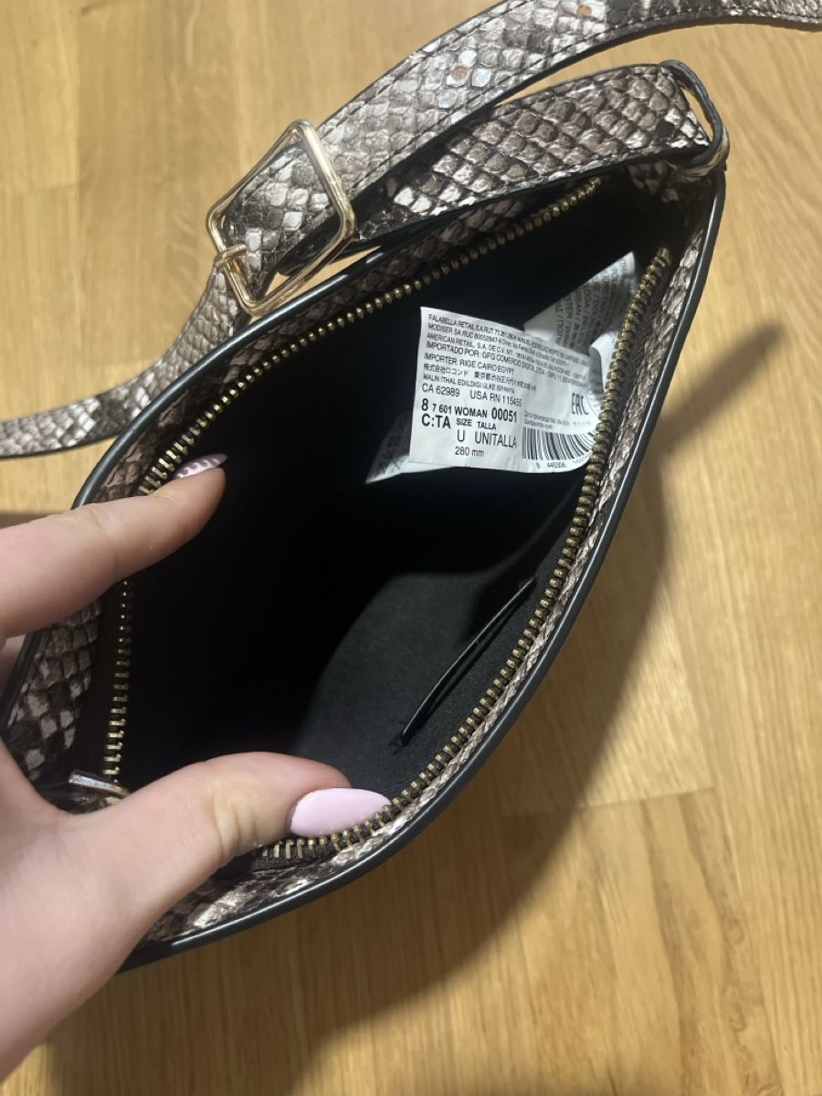 Borse da donna: Sac gris à motifs crocodile – Usato da Le Locle venduto da Mayd_h 1