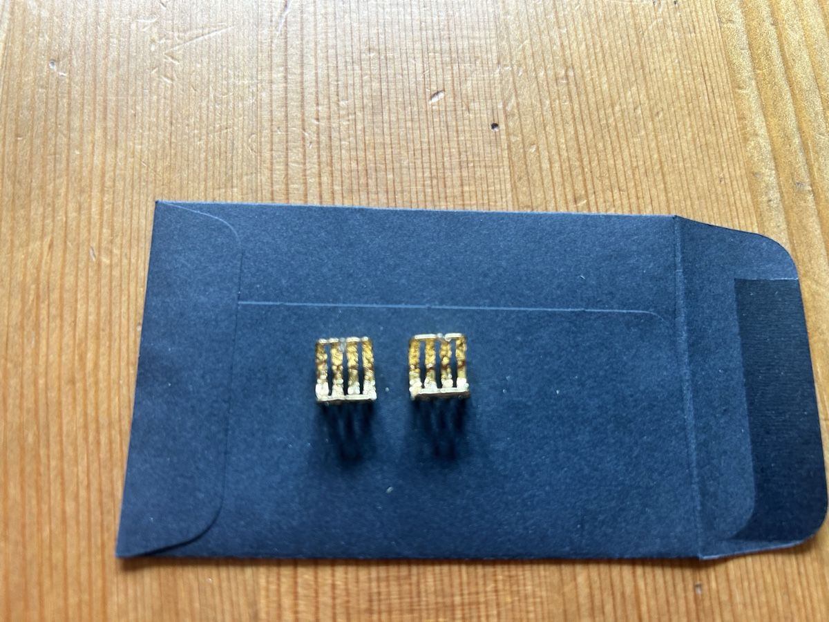 Ohrringe & -stecker: Boucles d’oreille ZAG – Gebraucht aus Lausanne von naranjo 1