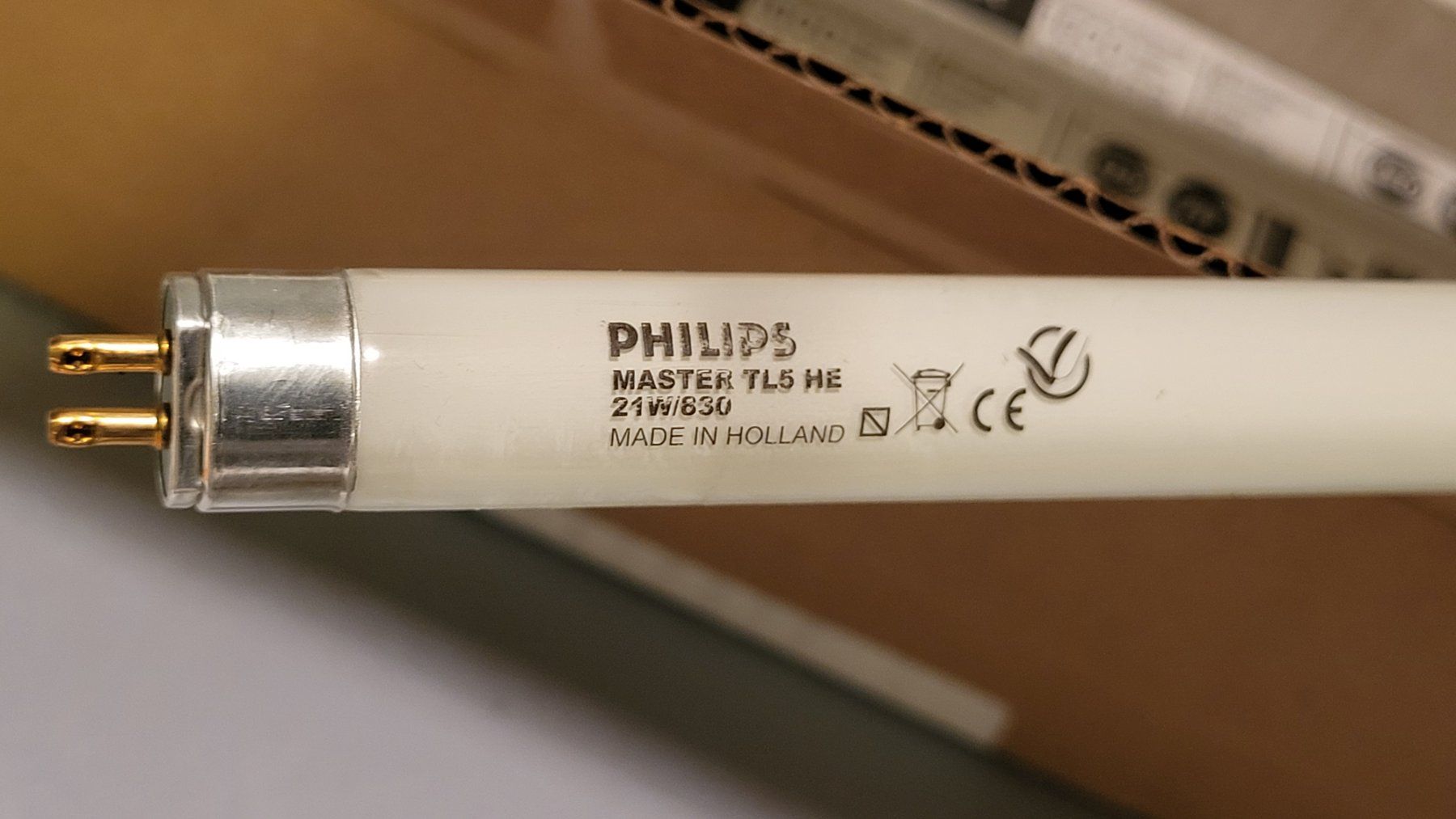 Philips Lampadari & plafoniere: LED-Röhren – Usato da Uster venduto da gurust 2