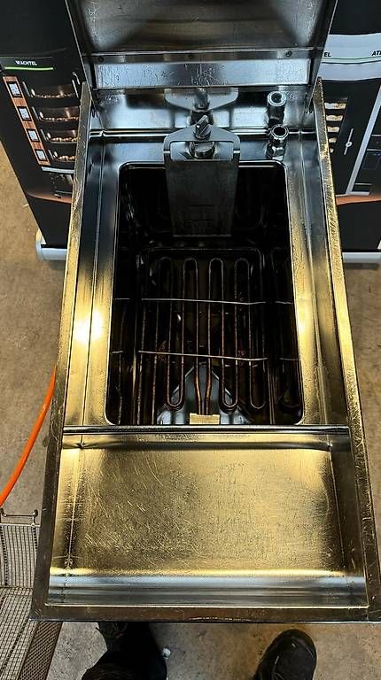 Küchengeräte: Gastrofrit Friteuse 12 Liter – Gebraucht aus Brugg AG von lali88 7