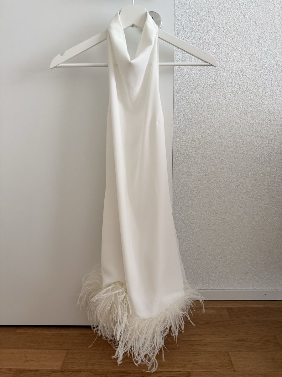 Robes: Weisses Partykleid mit Federn – D'occasion à Zürich par joellechiara 1
