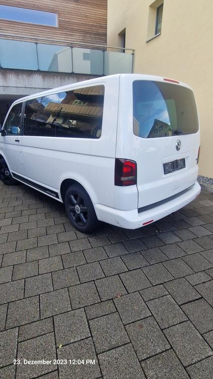 VW T5 Multivan 2.0 Bi-TDI Edition 25