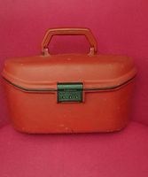 Beauty-case vintage Samsonite rouge en bon état