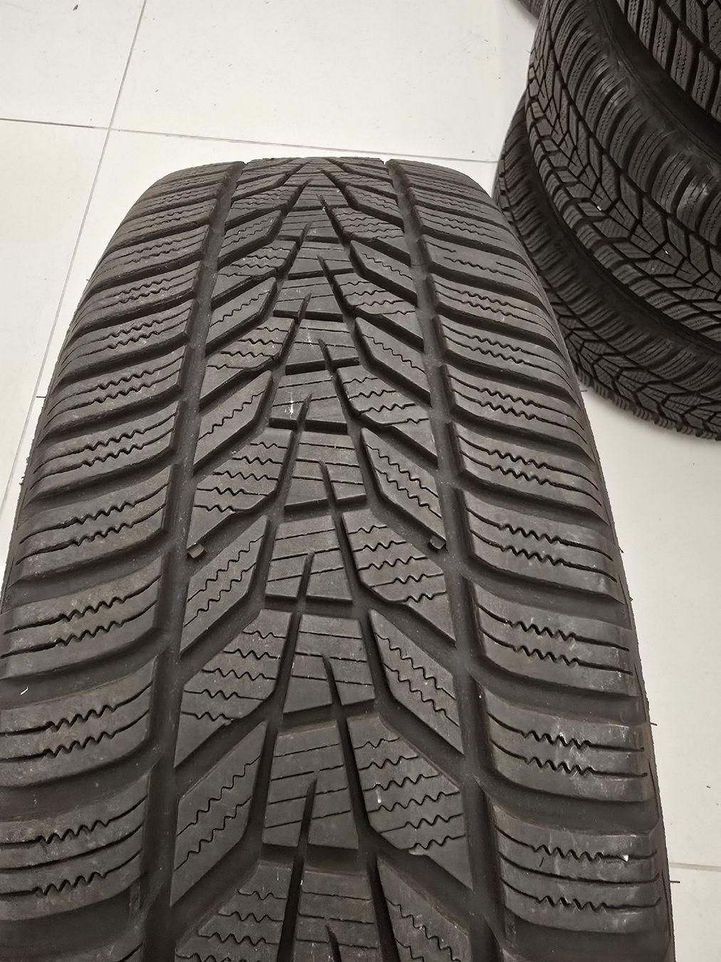 Pneus & Kompletträder: Roues Hiver 17" VW Tiguan – Gebraucht aus Rolle von Challenge13 6
