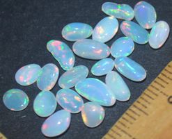 Mineralien Set L-4528 – 20 Äthiopischer Welo Opal 3-7mm