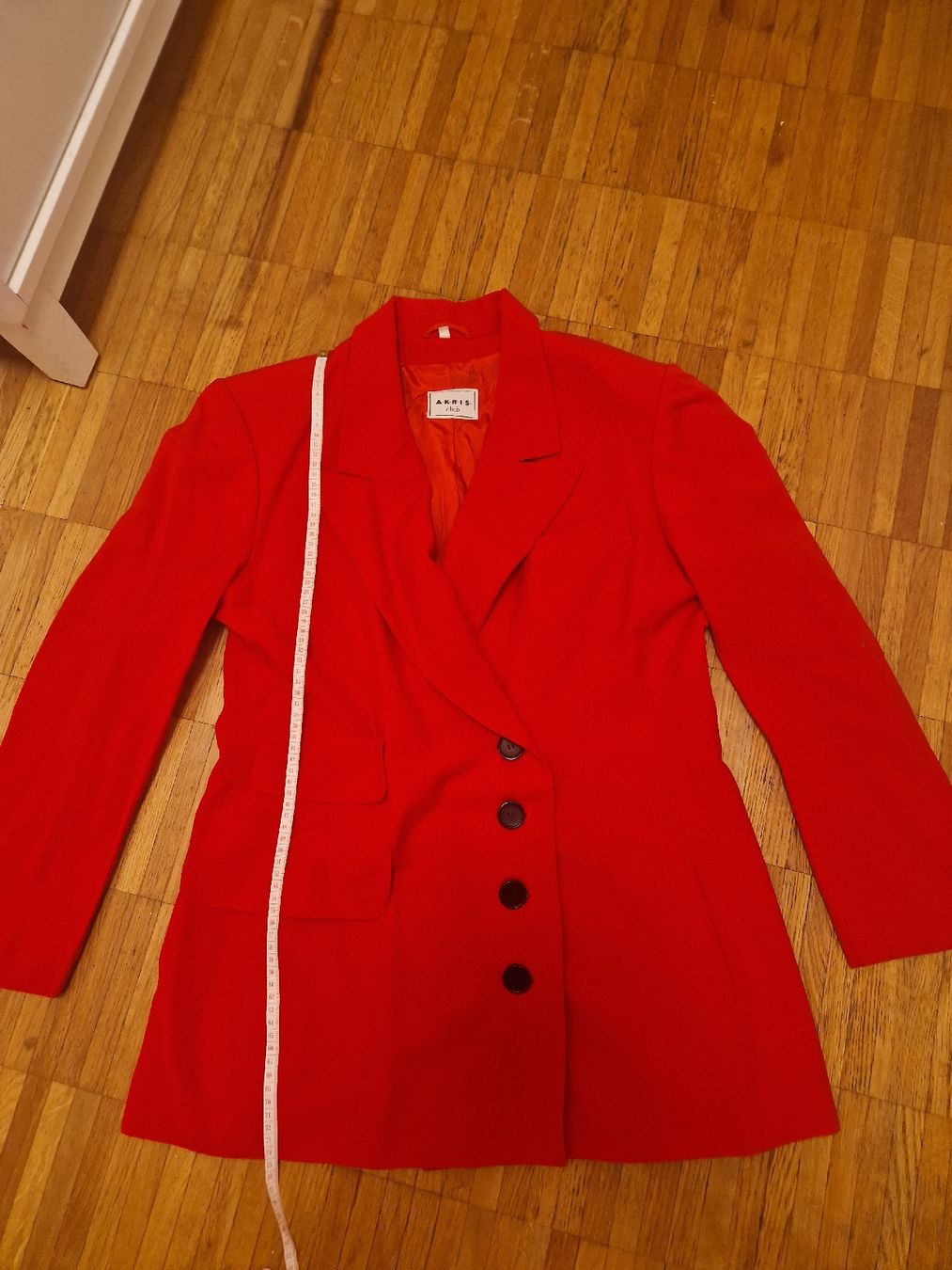 Akris Giacche: Rotes Akris Blazer 100% Schurwolle Gr. 40 – Usato da Binningen venduto da Daja75 2