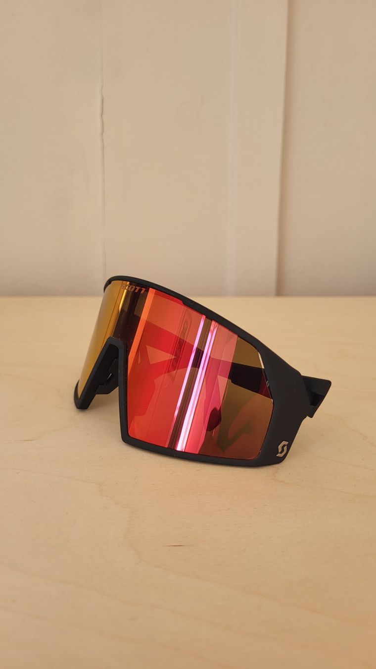 Scott Occhiali & Lenti: Lunettes de soleil SCOTT – Usato da Auvernier venduto da Yncho 3