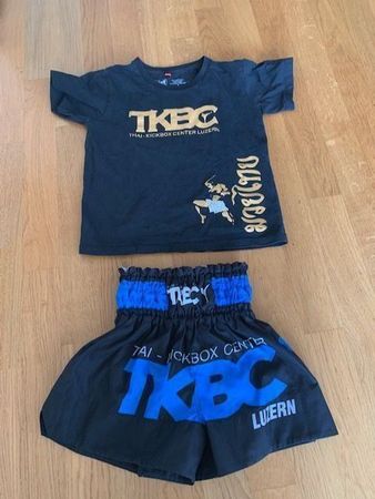 Kickbox Center Trainingshose & Shirt 8  J. - TKBC Thai