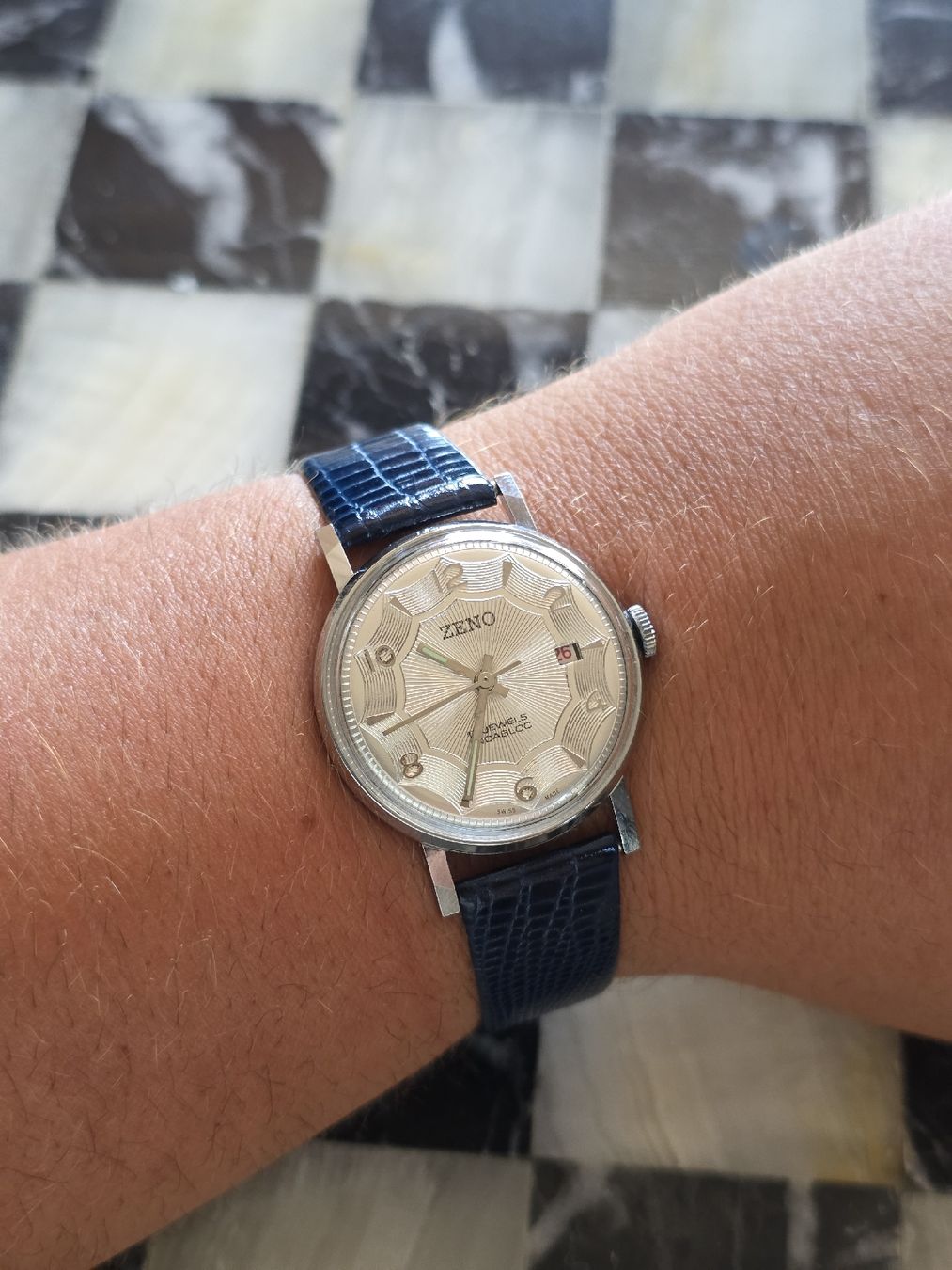 Zeno Uhren: Vintage Zeno Spider Dial – Gebraucht aus Salmsach von Vinted.by.Y.R 4