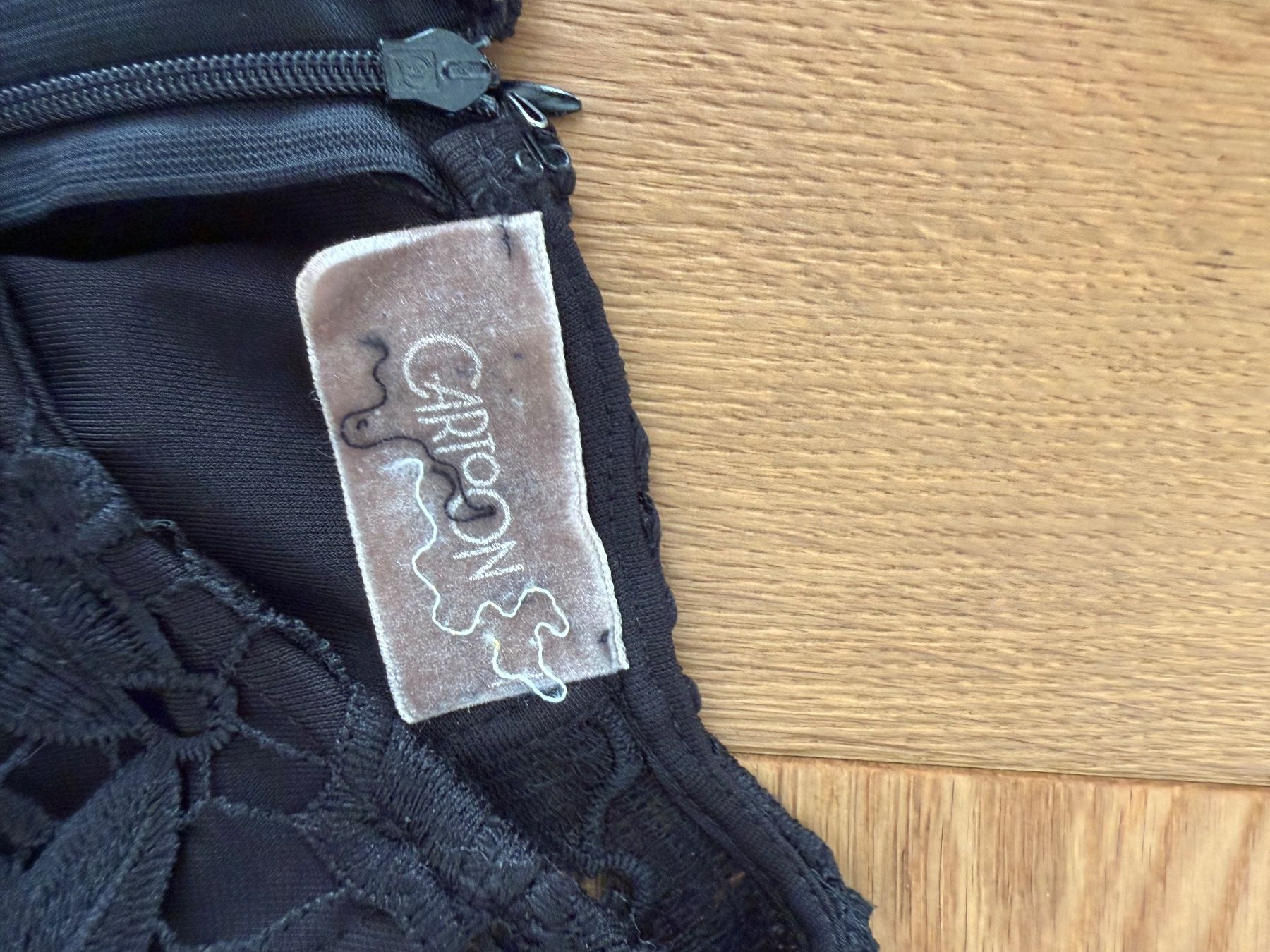 Tute: Jumpsuit schwarz Grösse M Spitze gebraucht – Usato da Luzern venduto da justme_ 1