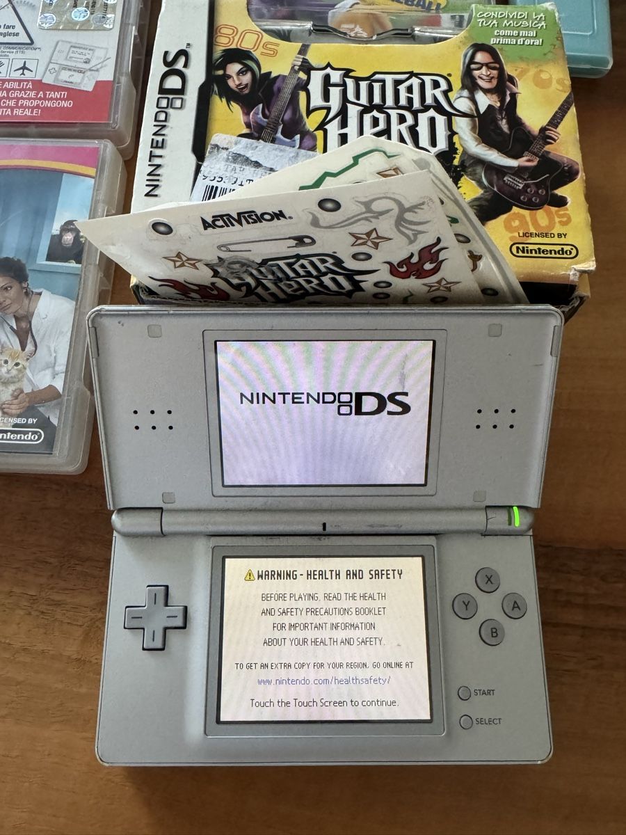 Nintendo Console: Nintendo DS lite, silber + Spiele – Usato da Emmenbrücke venduto da Florentina27 9