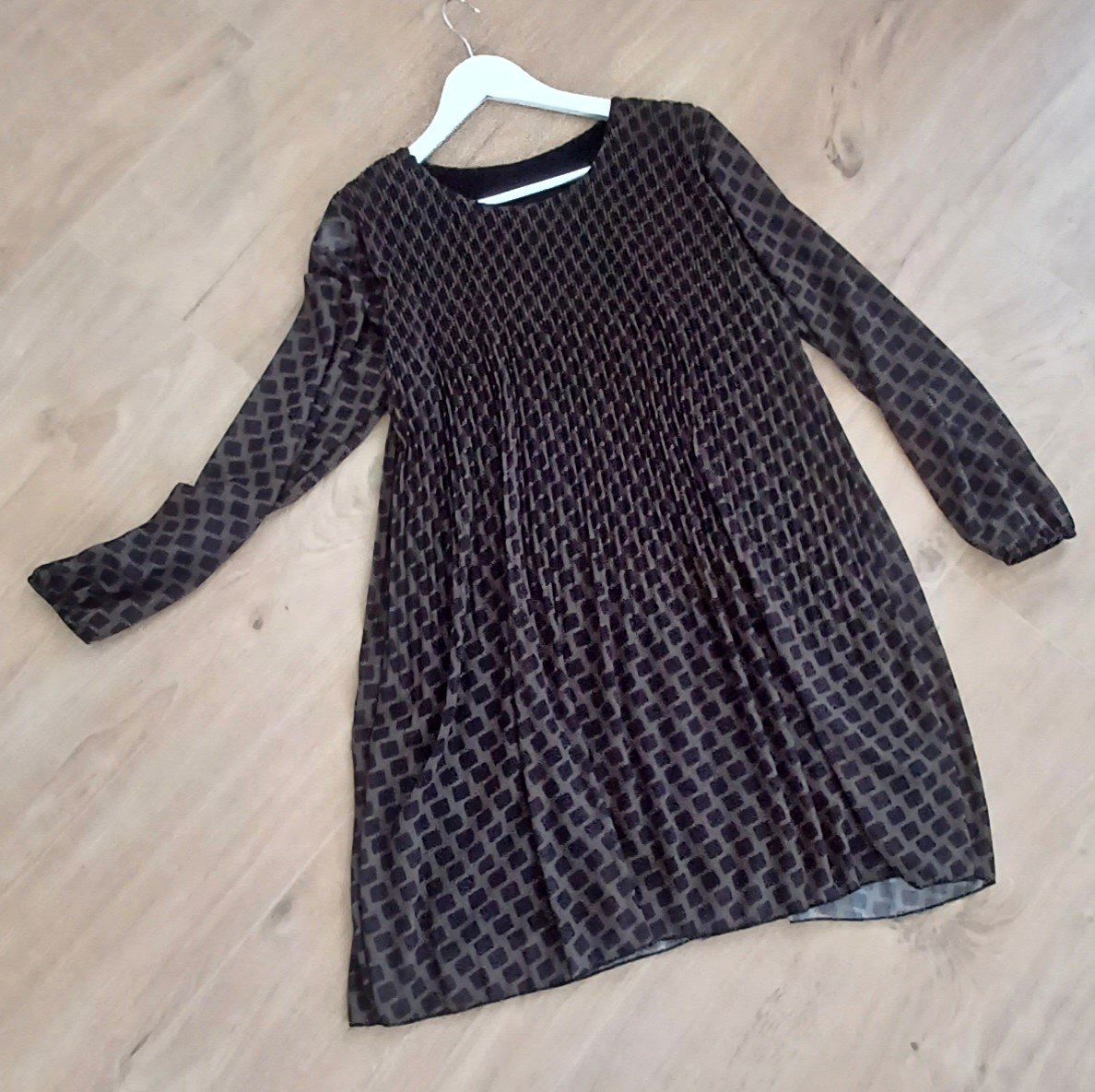 Kleider: Kleid – Neu (gemäss Beschreibung) aus Konolfingen von regula9617