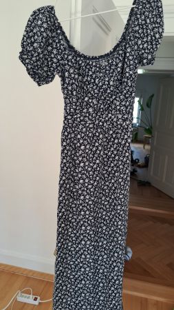 Hollister Sommerkleid, Gr. S, dunkelblau mit Blumen 🌸👗