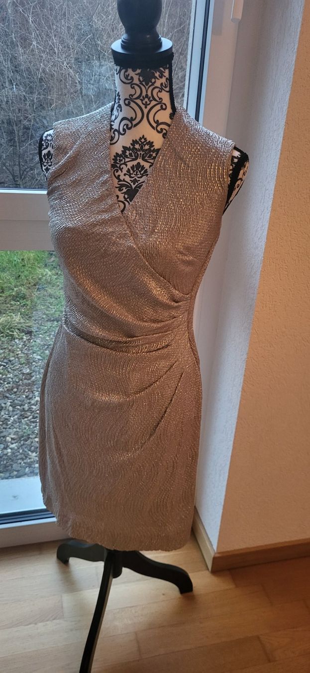 Ralph Lauren Kleider: Robe dorée élégante pour les fêtes Ralph lauren – Gebraucht aus la tour de peilz von alegre02