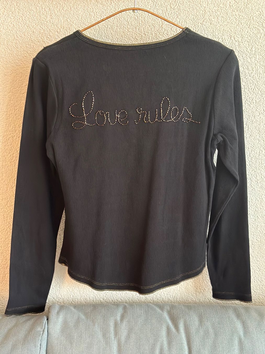 T-shirt: Oberteil schwarz mit Perlen (Passport)in L – Usato da Rothenburg venduto da wer_g9fd 4
